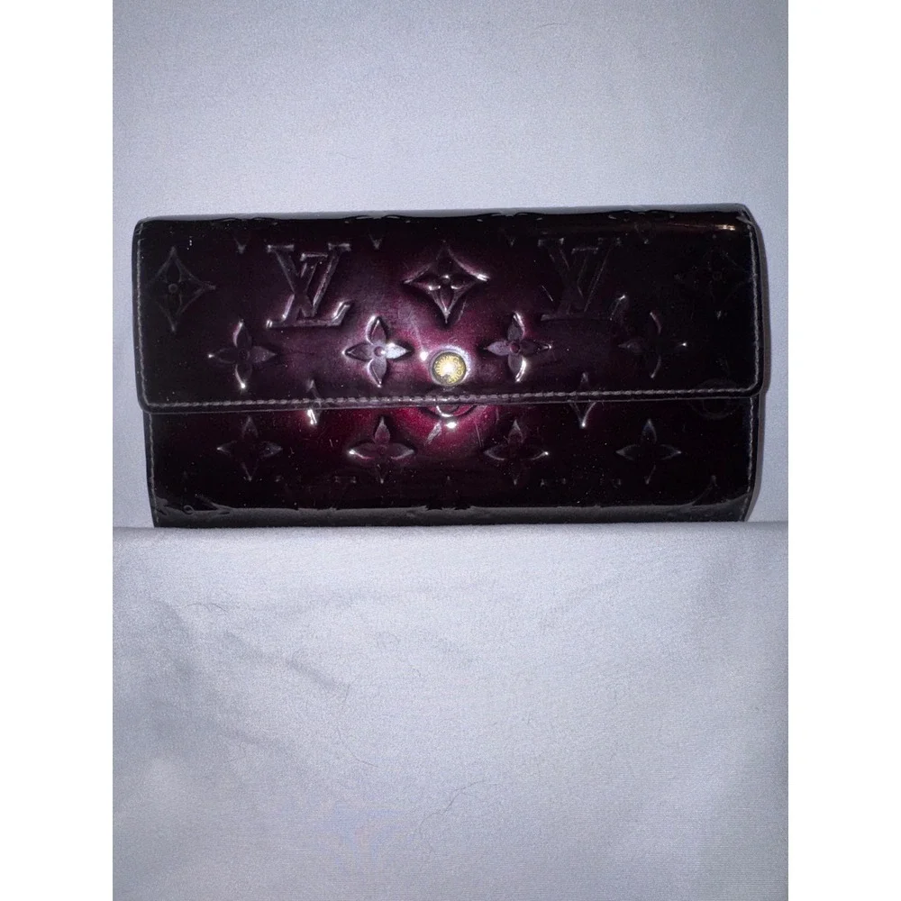 Louis Vuitton Sarah Wallet Monogram Vernis Patent Leather Burgundy Plum Purple